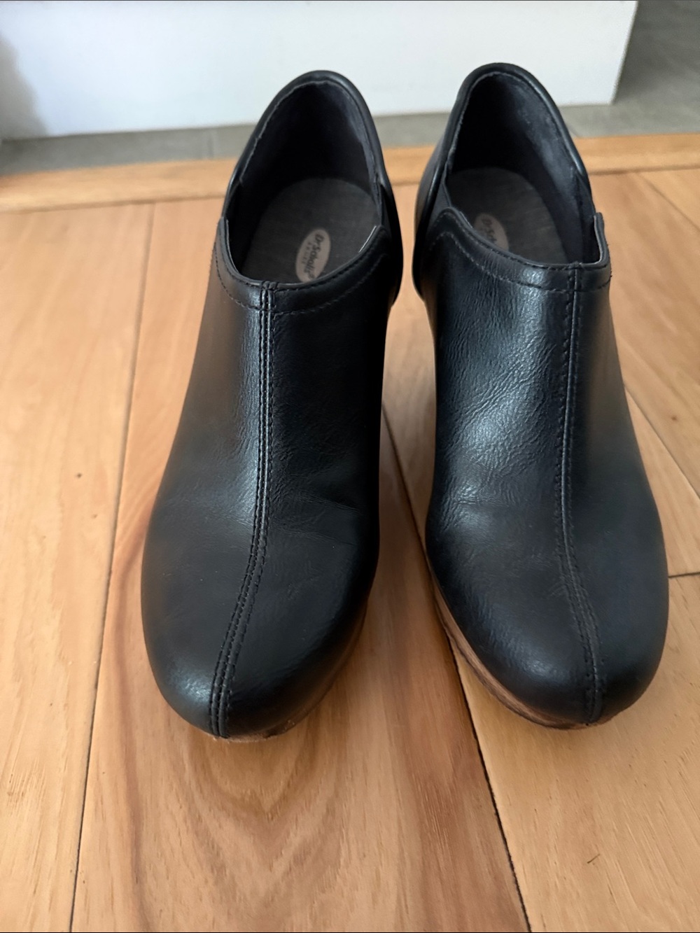 Dr. Scholl’s Classic Black Slip-On Heel wedges - Smooth Upper, Size 6.5 - Picture 9 of 10